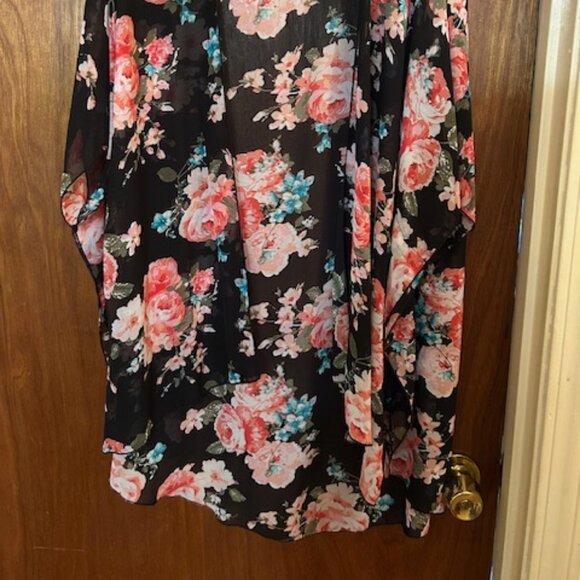 Black Sheer Floral Kimono – Lightweight Boho Open Front Layer Cover-Up Size M - Picture 5 of 5
